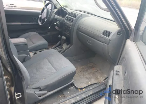 2004 Nissan Xterra Xe/Se z USA, uszkodzony, nr VIN 5N1ED28Y34C629767